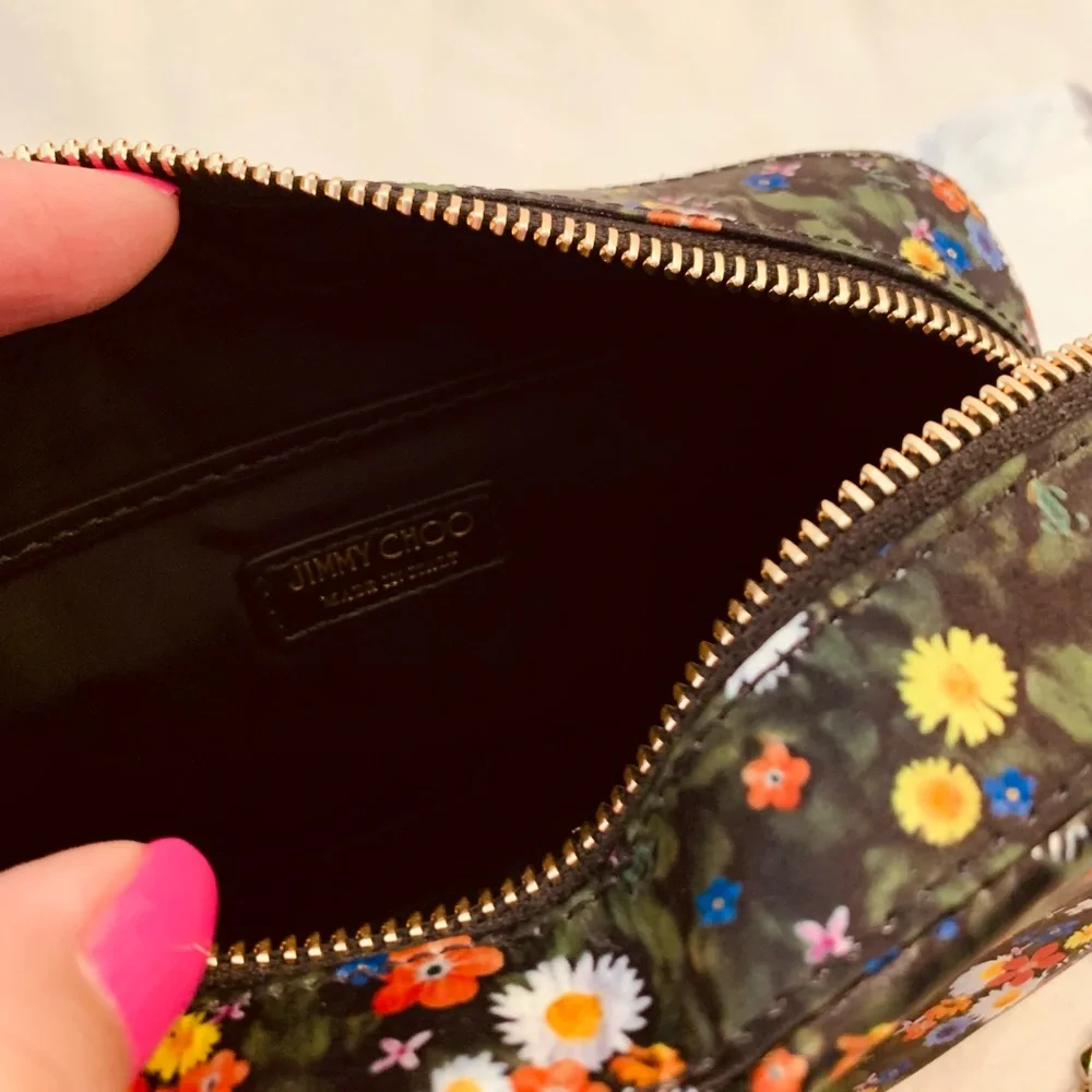 🌺 Jimmy Choo black flower satin camera bag w/dustbag 🌷 - Picture 4 of 5